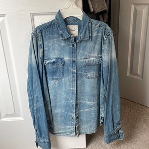 Women’s American Eagle size M Jean jacket shirt